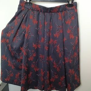 LAST CHANCE 💕LuLaRoe Madison Skirt M (pockets!)